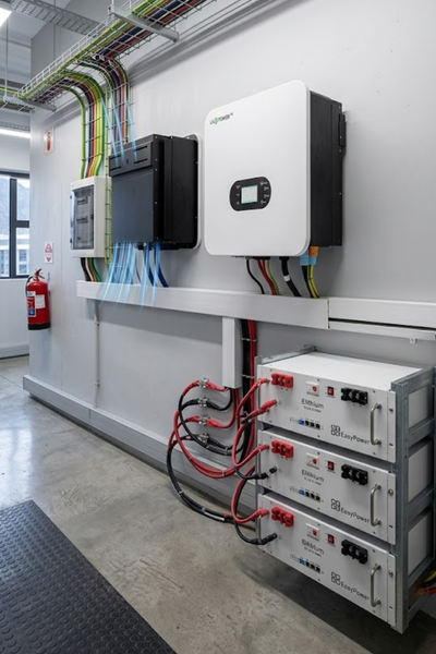 Luxpower 20kw 3-Phase High Voltage Hybrid inverter, 5 Years warranty with WIFI Dongle